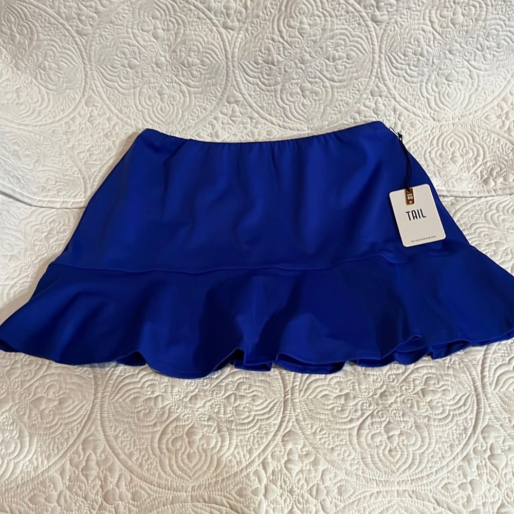 Tail Space Blue‎ skirt, size small, NWT